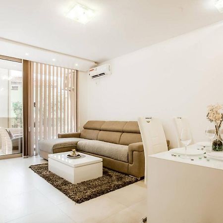 Lux Apartment Teodora ราไฟโลวีซี ภายนอก รูปภาพ