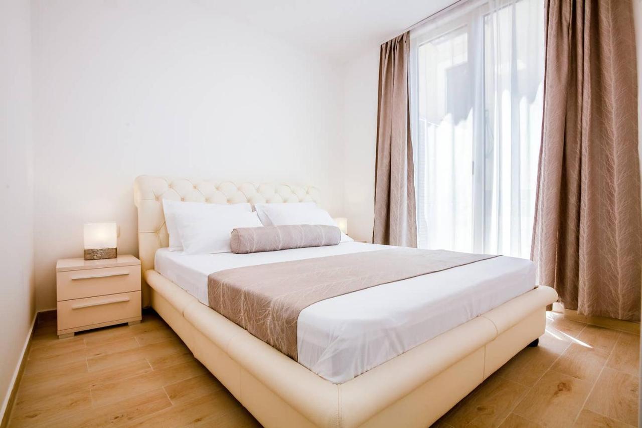 Lux Apartment Teodora ราไฟโลวีซี ภายนอก รูปภาพ